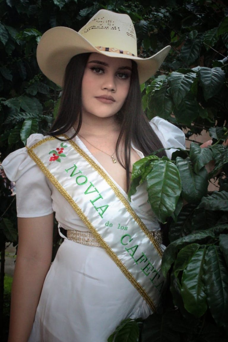 Claudia Lizbeth, Novia de los Cafetaleros 2020&ndash;2021